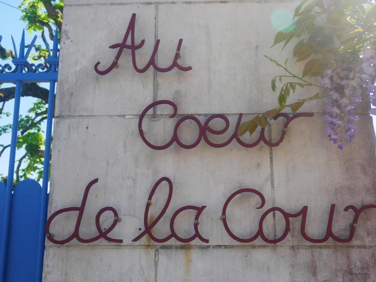 Au Coeur De La Cour Saint-Georges-sur-Cher Exterior foto