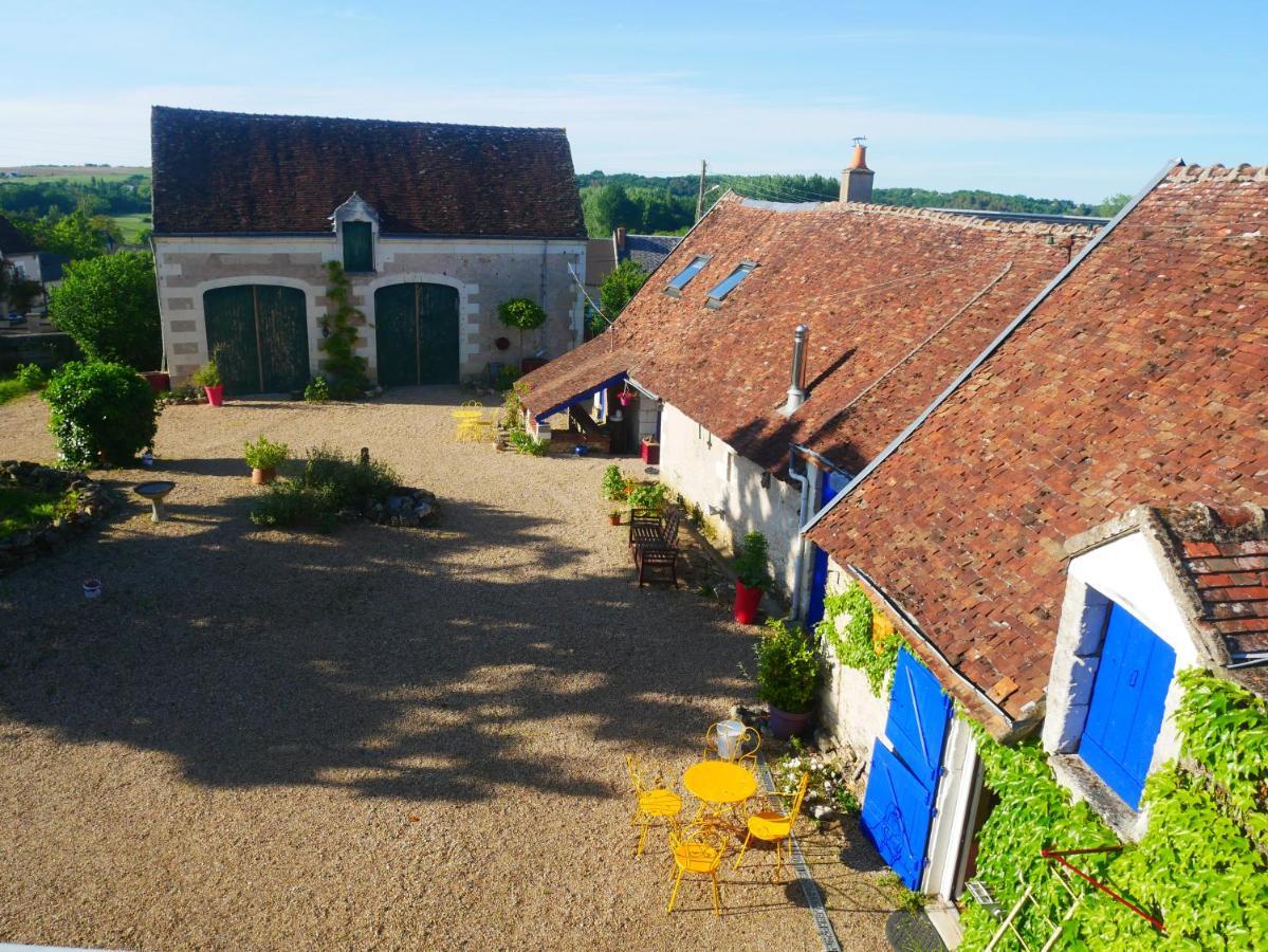 Au Coeur De La Cour Saint-Georges-sur-Cher Exterior foto